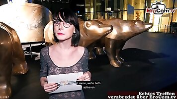 Deutsche Studentin abschleppen bei EroCom Date in Berlin öffentliches Casting